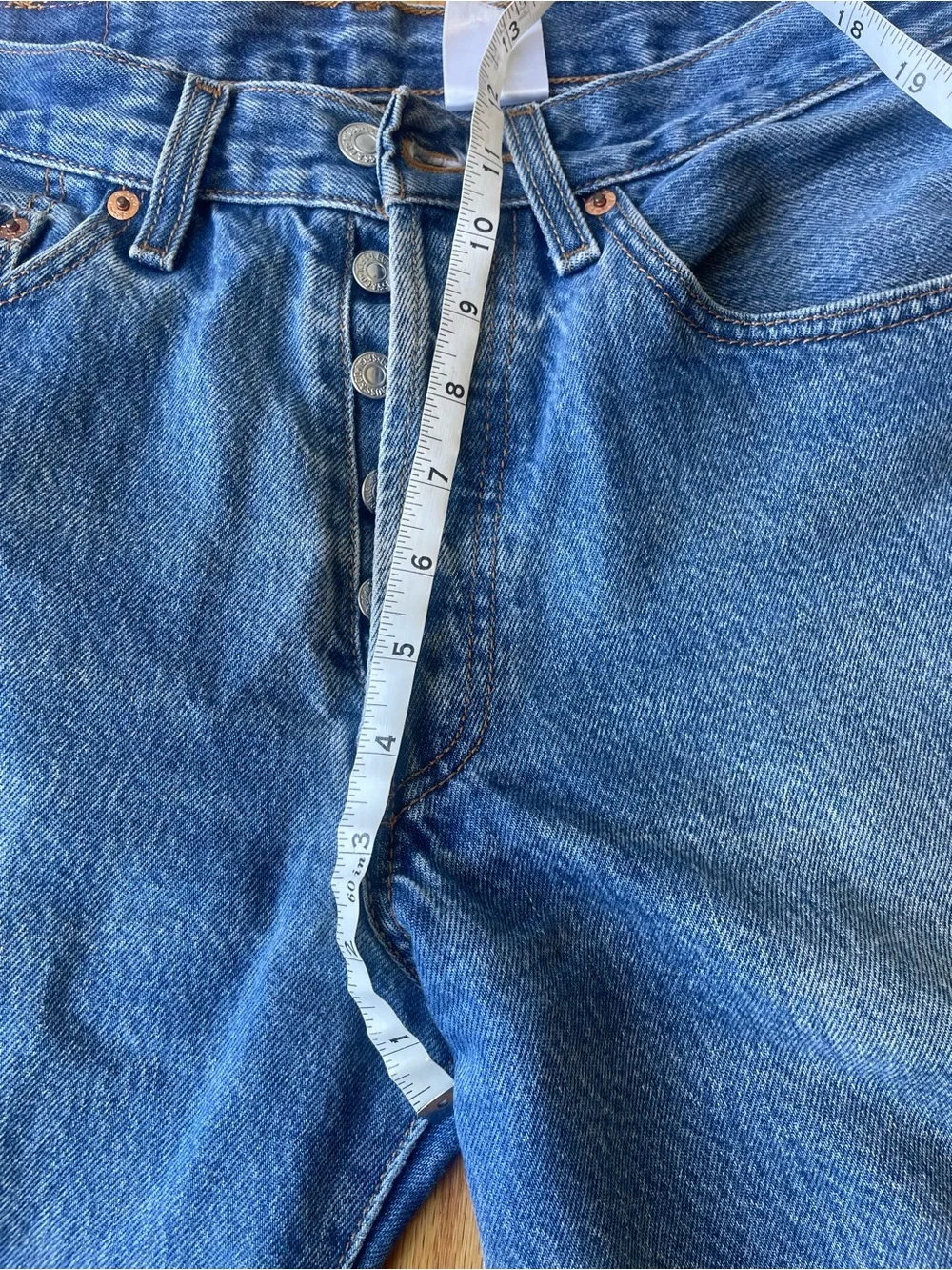 Levis straight leg